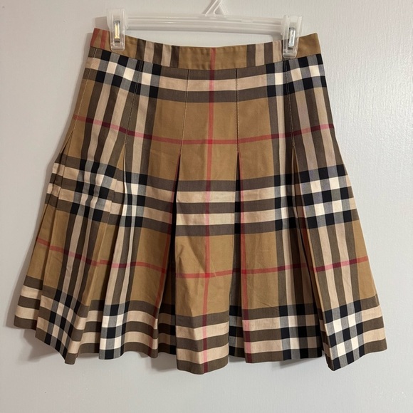 Burberry Dresses & Skirts - Burberry London Nova Check Tan A-Line Pleated Skirt Size 4